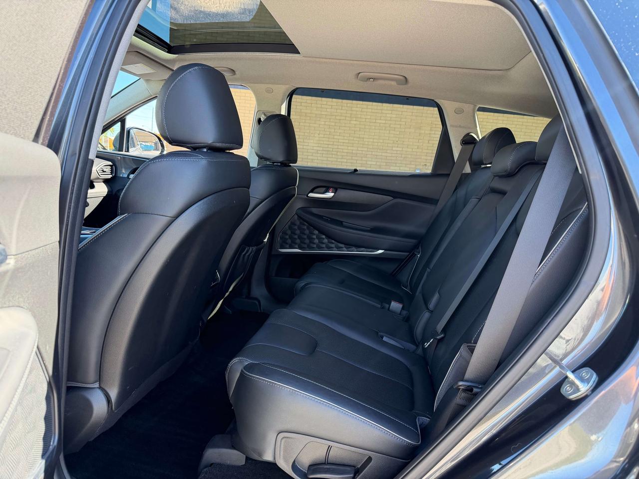 2022 Hyundai Santa Fe Preferred Leather Roof 1 Owner Certified Photo