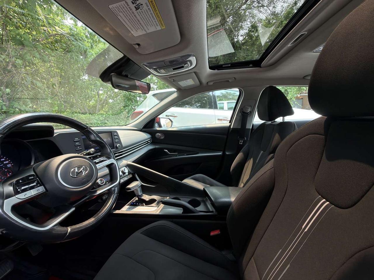 2022 Hyundai Elantra Preferred Sun&Tech   Blind Spot   Htd Steering Photo