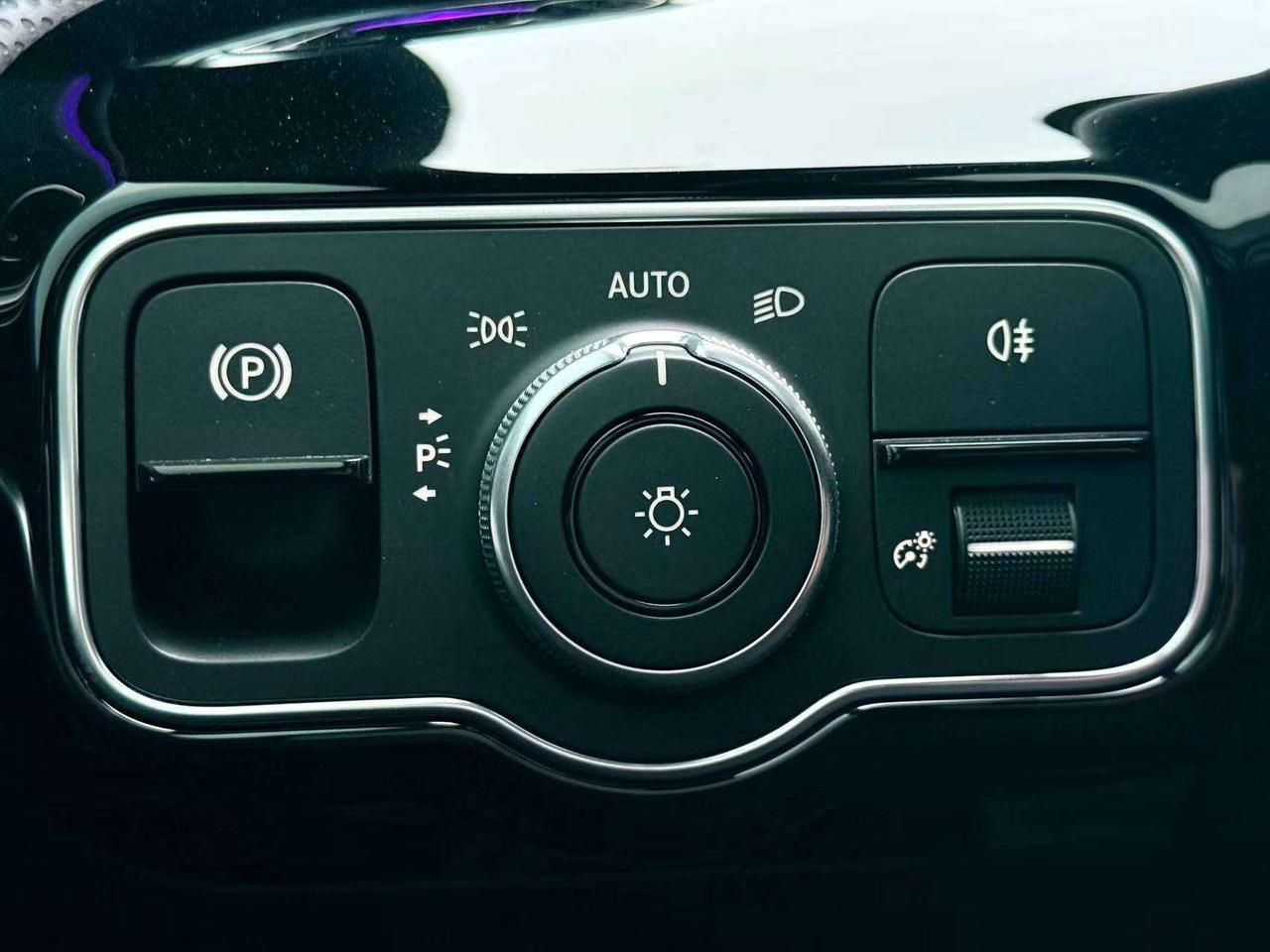2023 Mercedes-Benz CLA Auto Cruise Control   360 Camera   Night Package Photo
