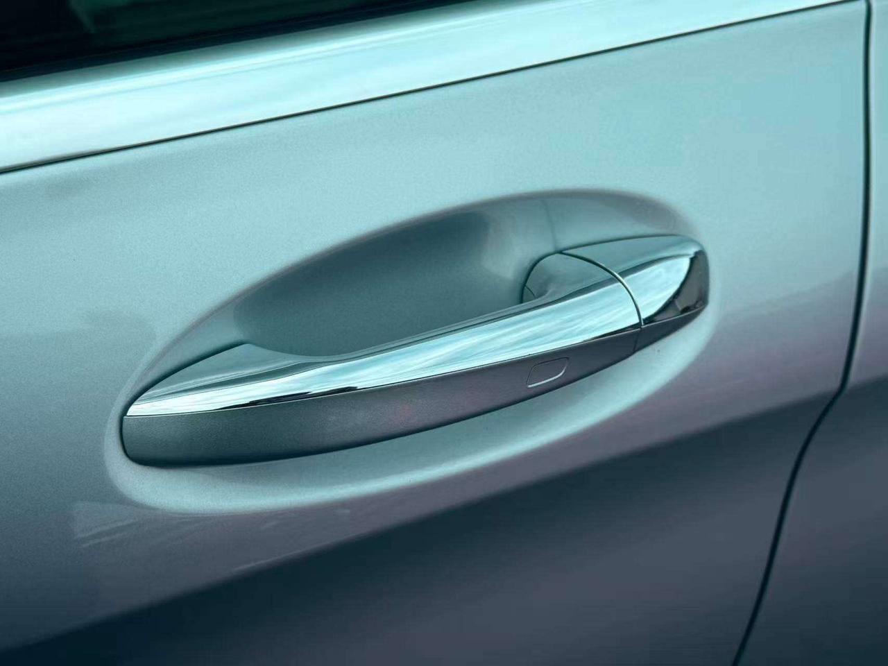 2019 Mercedes-Benz GLC AWD   Back-Up Camera   Navigation   Heated Seat Photo