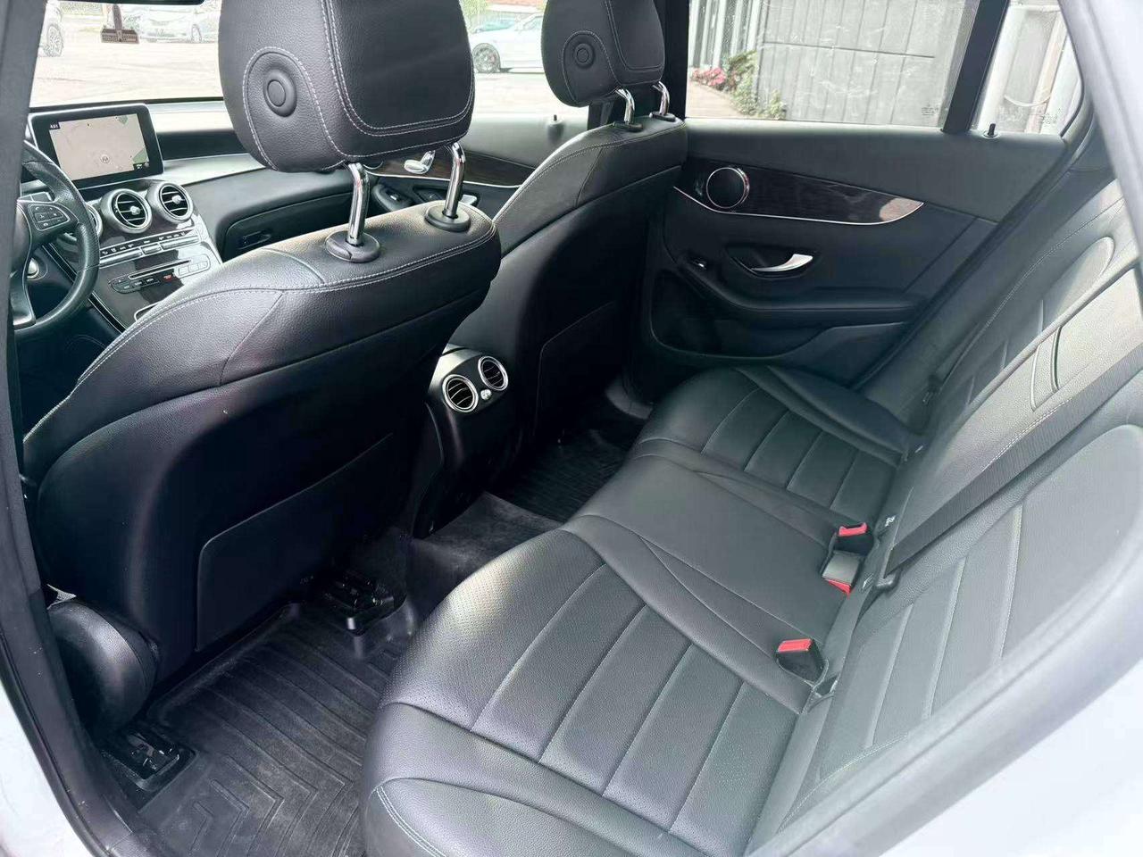 2019 Mercedes-Benz GLC AWD   Back-Up Camera   Navigation   Heated Seat Photo