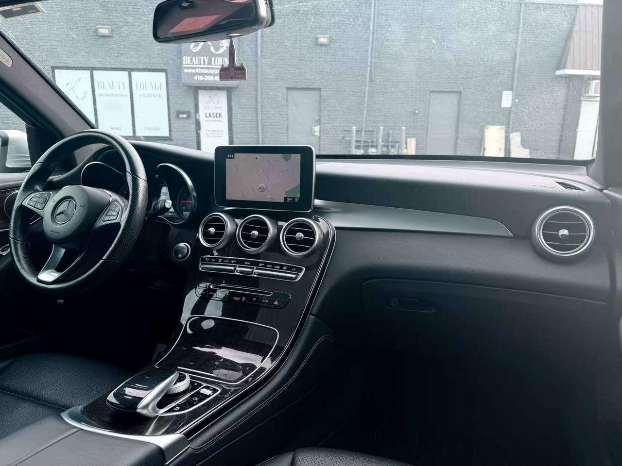 2019 Mercedes-Benz GLC AWD   Back-Up Camera   Navigation   Heated Seat Photo