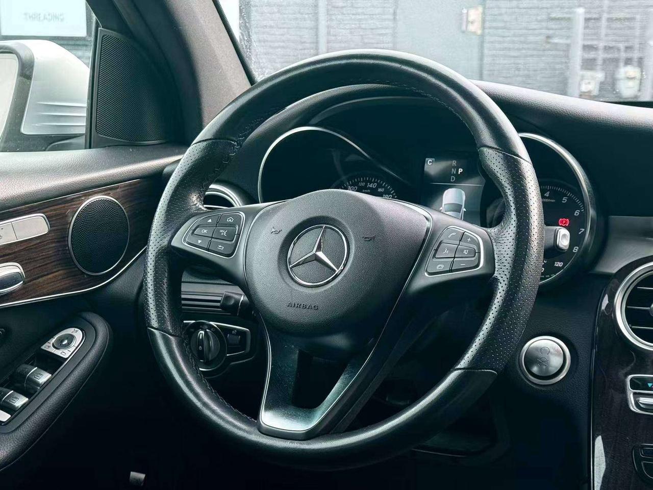 2019 Mercedes-Benz GLC AWD   Back-Up Camera   Navigation   Heated Seat Photo