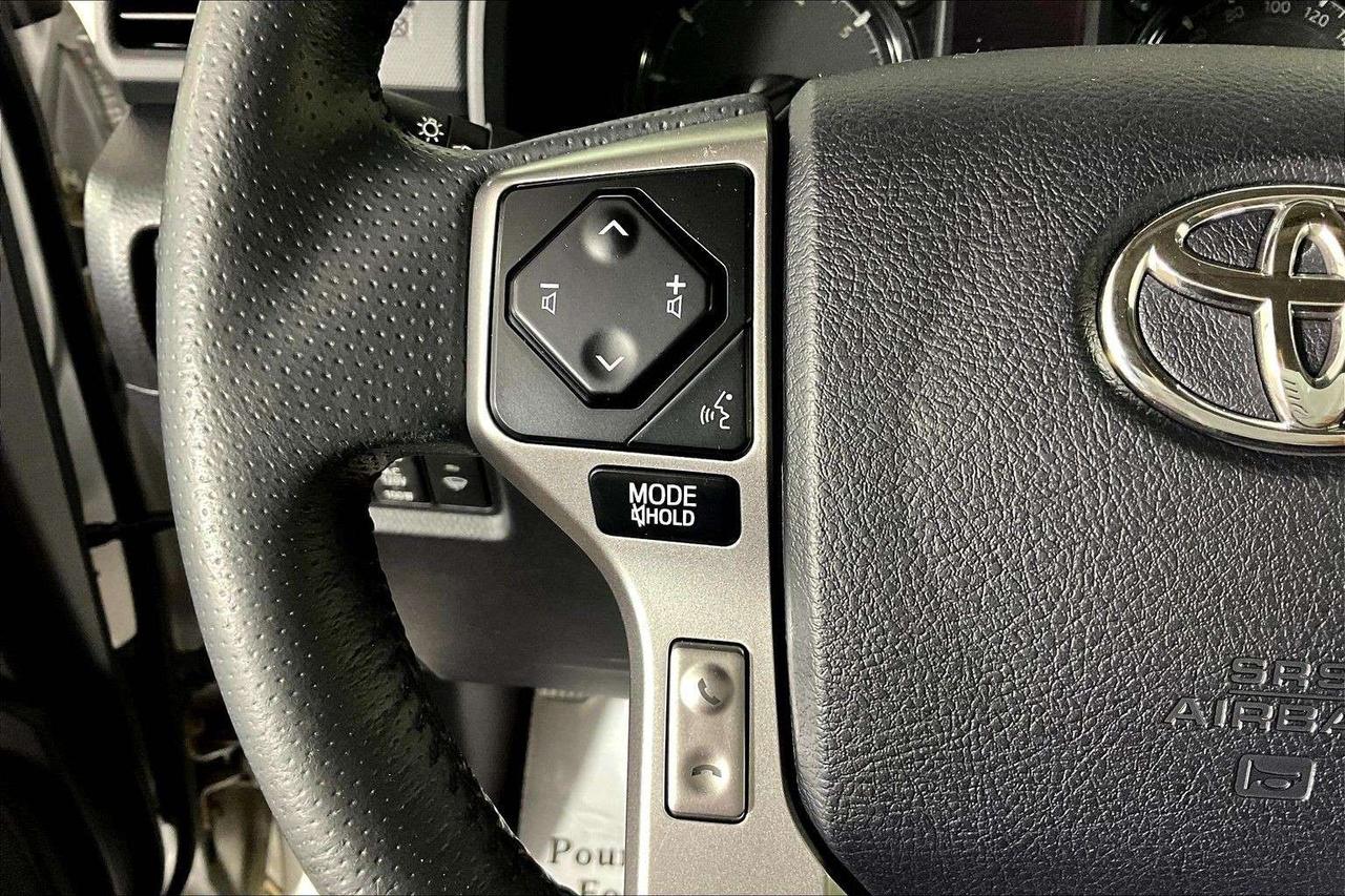 2022 Toyota 4Runner 4WD Photo