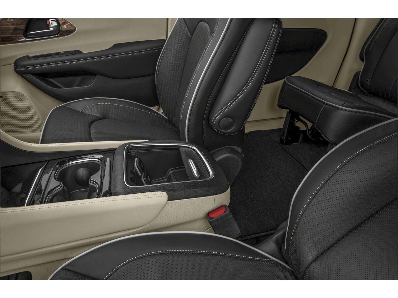 2025 Chrysler Pacifica Limited Photo