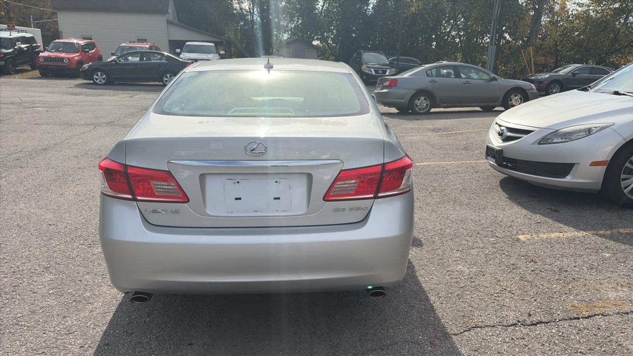 2010 Lexus ES 350 Photo3
