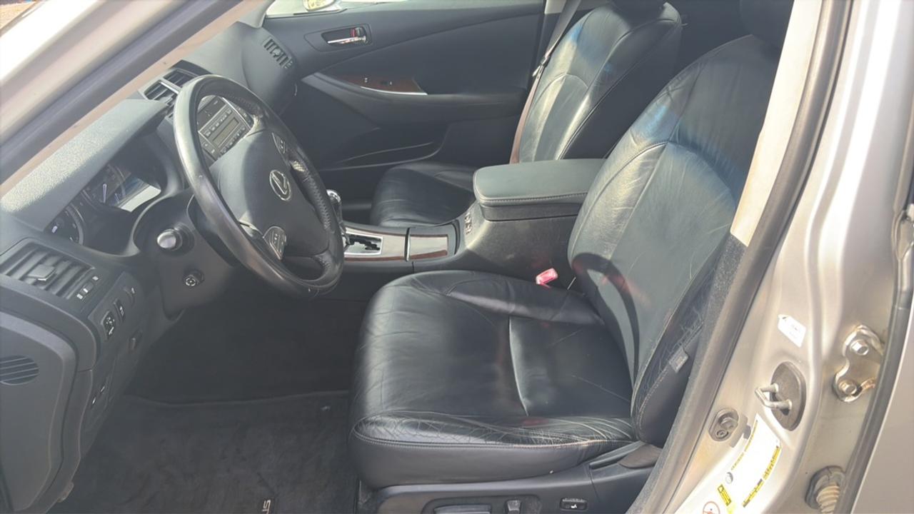 2010 Lexus ES 350 Photo