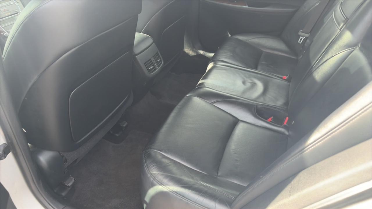 2010 Lexus ES 350 Photo