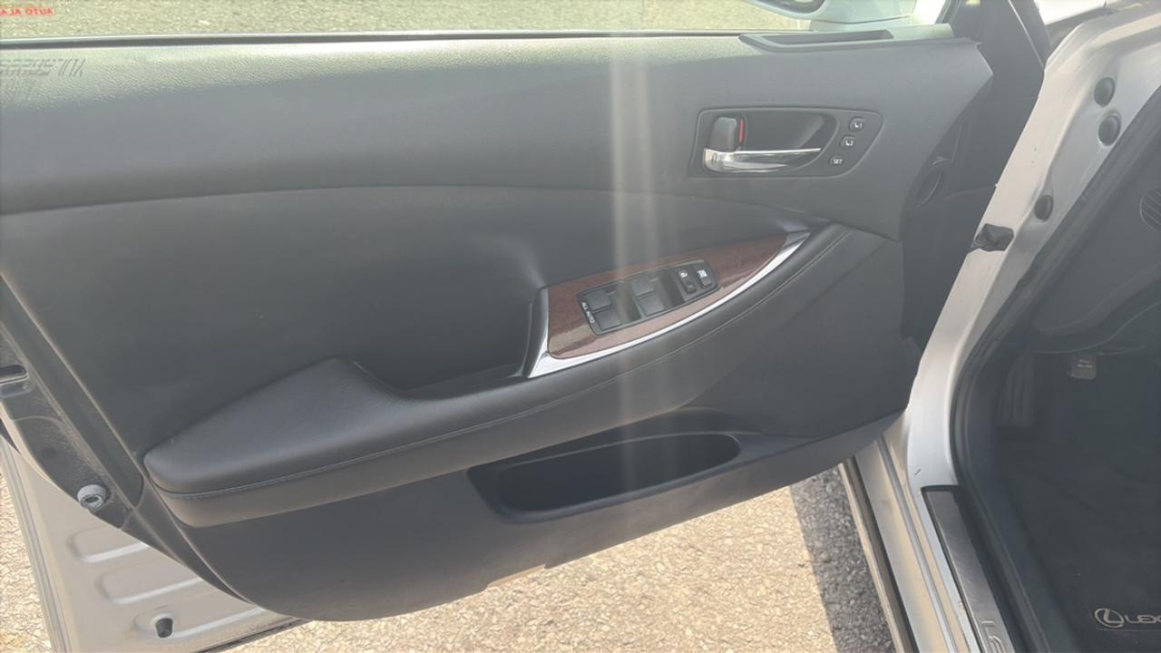 2010 Lexus ES 350 Photo