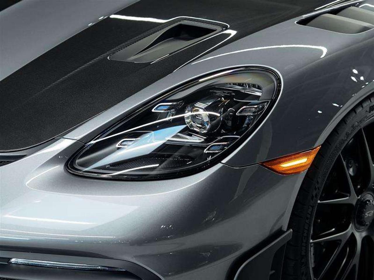 2025 Porsche 718 Spyder RS Roadster Photo