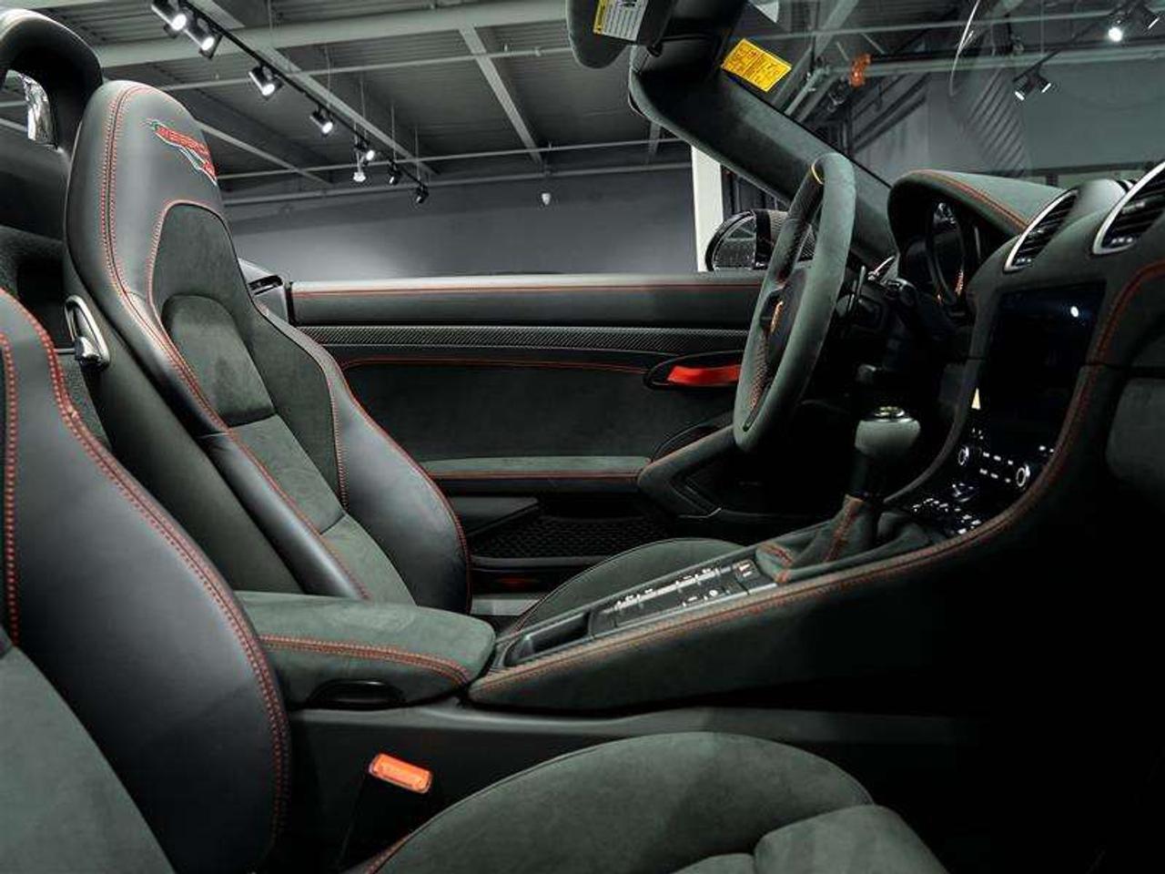 2025 Porsche 718 Spyder RS Roadster Photo