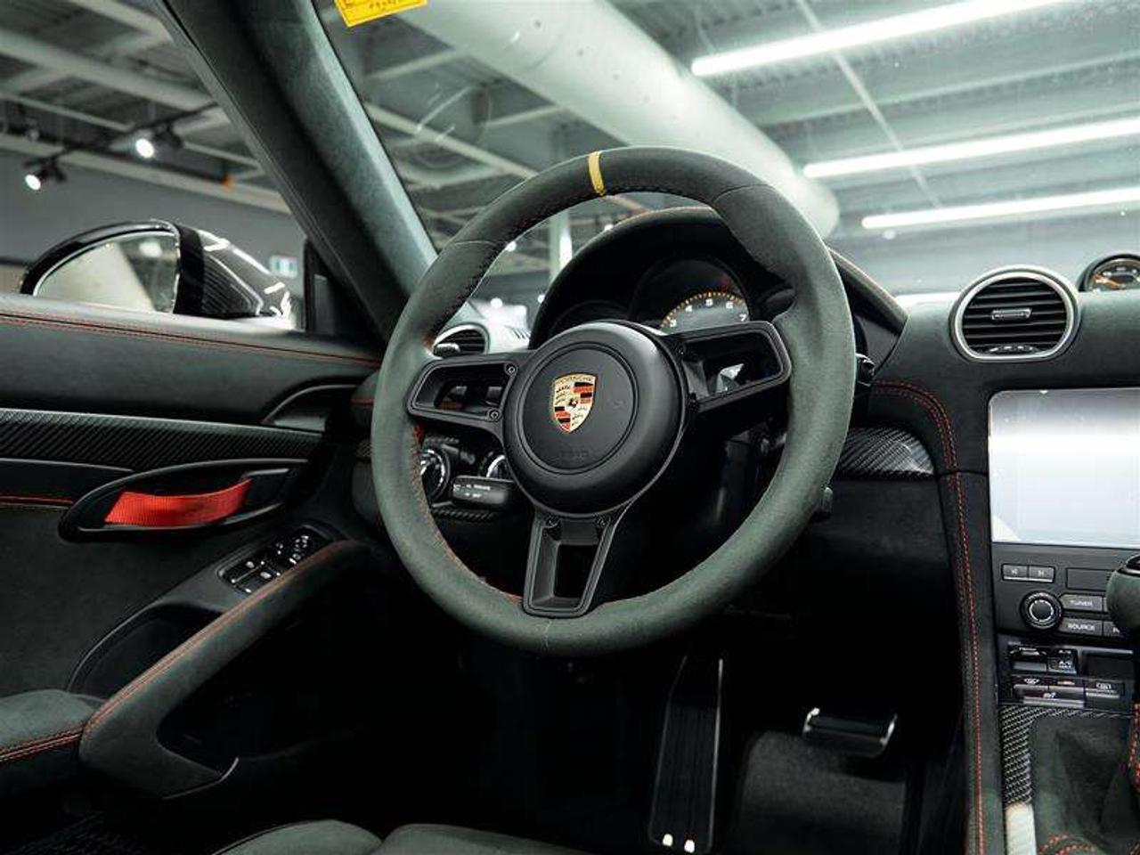 2025 Porsche 718 Spyder RS Roadster Photo