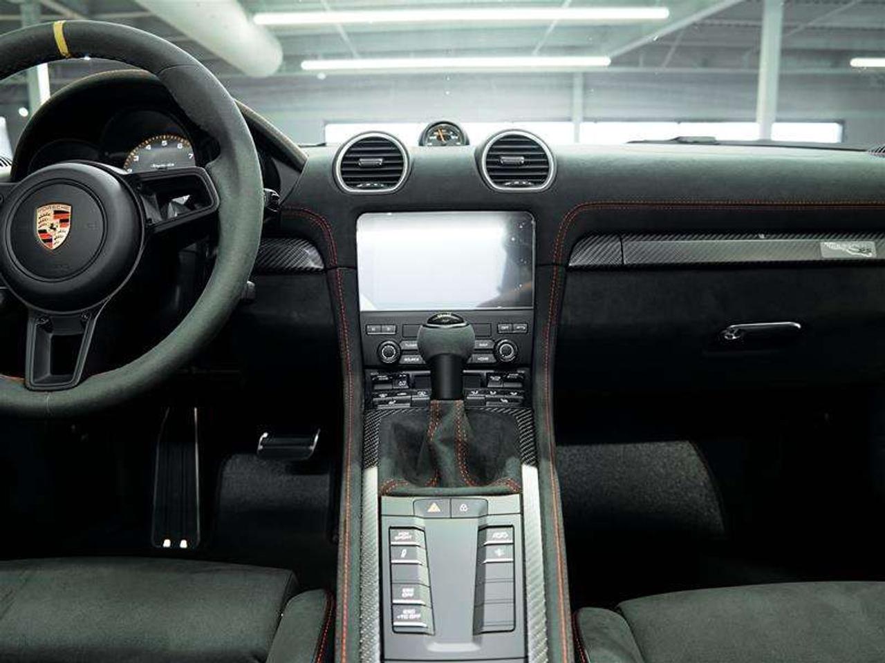 2025 Porsche 718 Spyder RS Roadster Photo