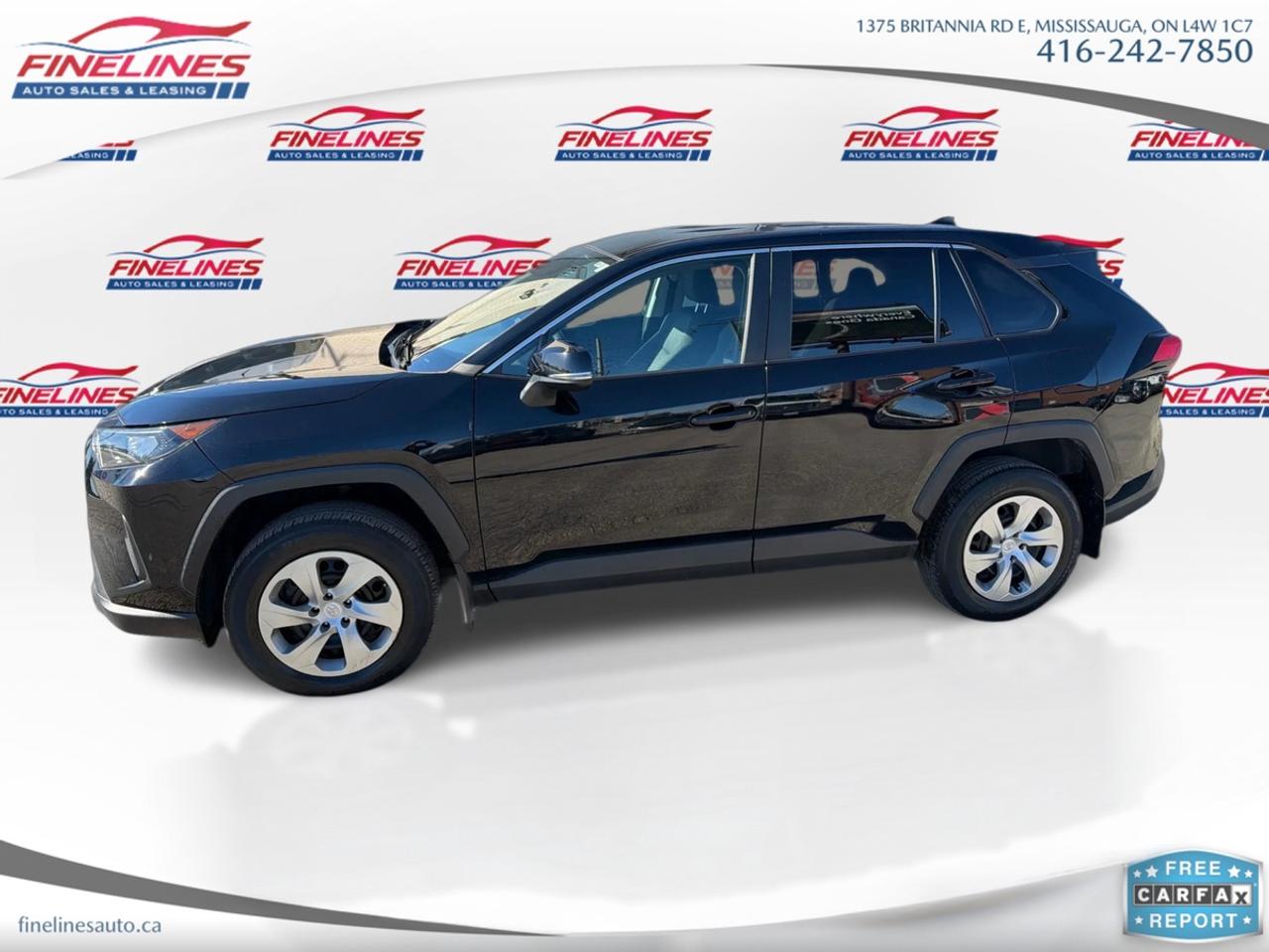 2022 Toyota RAV4 LE Photo5