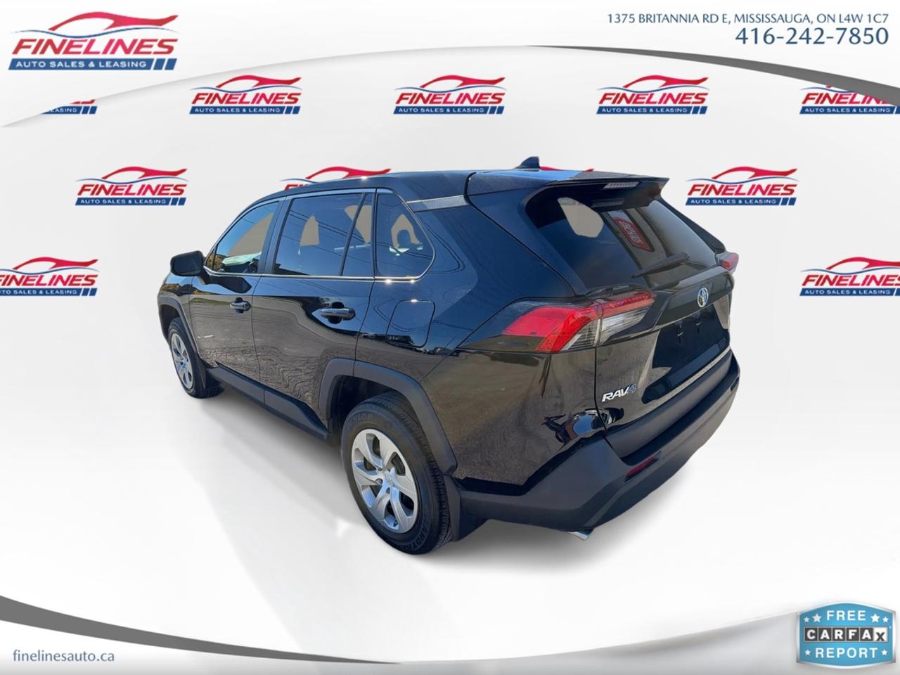 2022 Toyota RAV4 LE Photo2