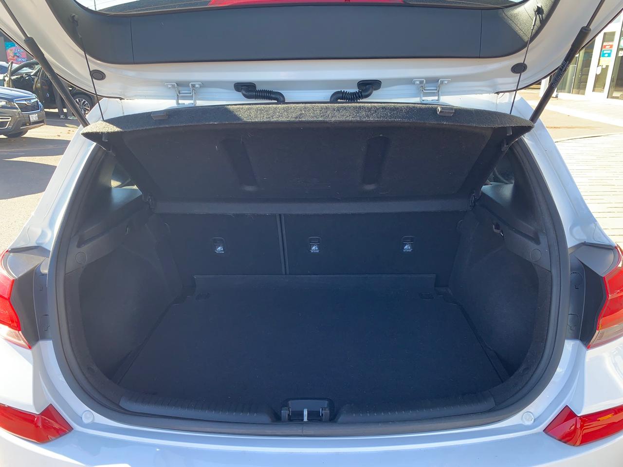2020 Hyundai Elantra GT Preferred 4dr Hatchback Photo