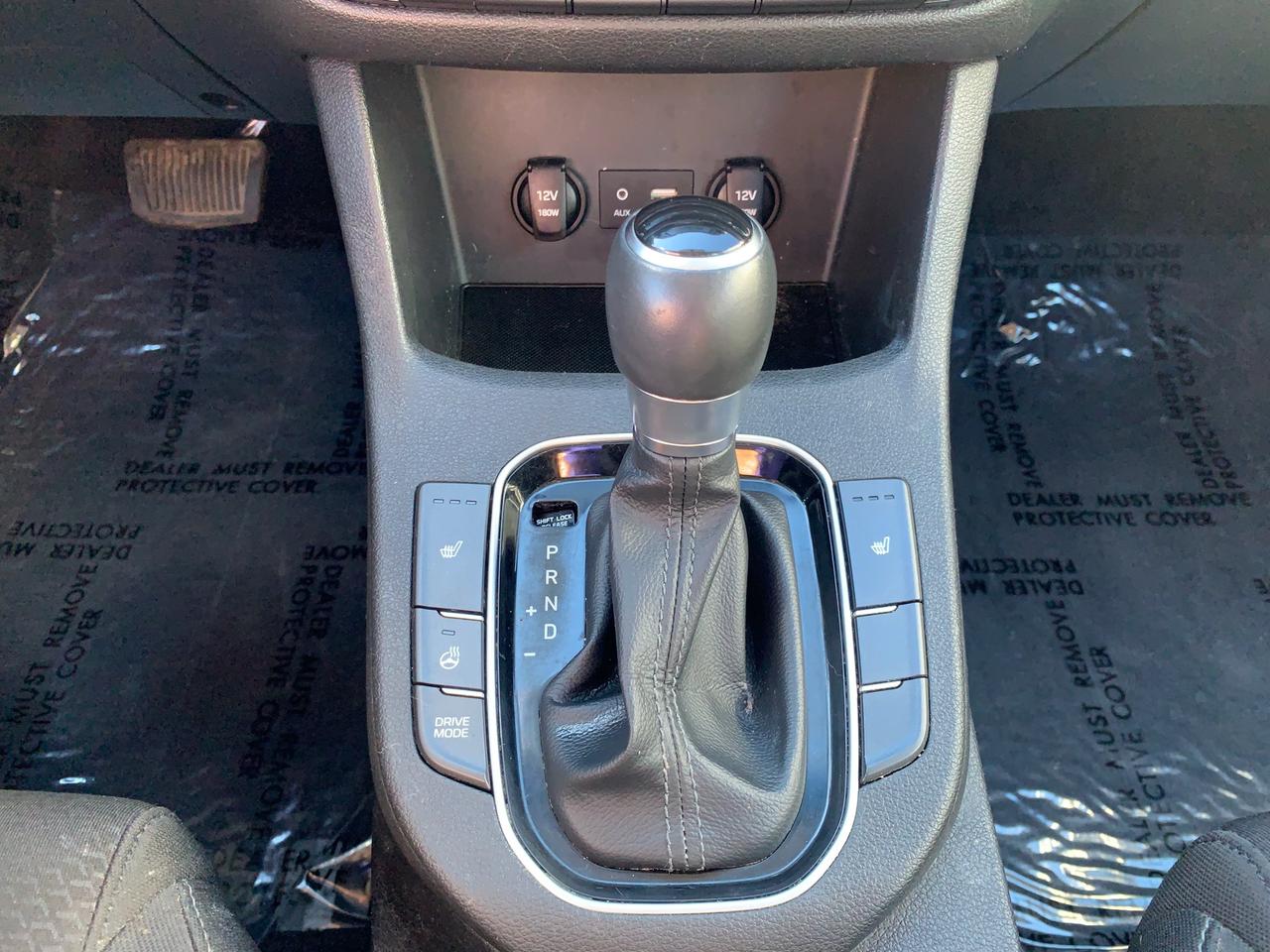 2020 Hyundai Elantra GT Preferred 4dr Hatchback Photo