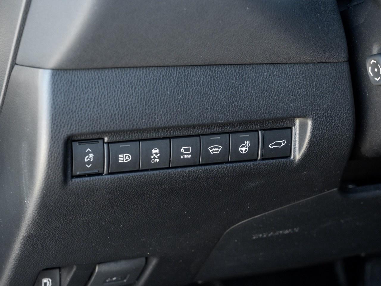 2023 Toyota Venza LIMITED AWD Photo