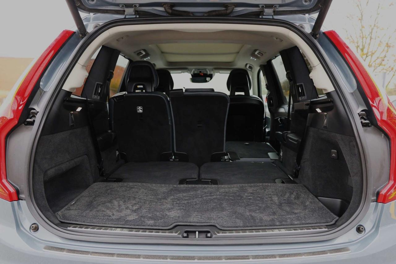 2020 Volvo XC90 T6-AWD-INSCRIPTION-7PASS/360CAM/NAV/ADAPT CRUISE/BLIS/HUD/FCW/LKA/LEATHER/H&C SEATS/CARPLAY/KEYLESS/PANOROOF Photo