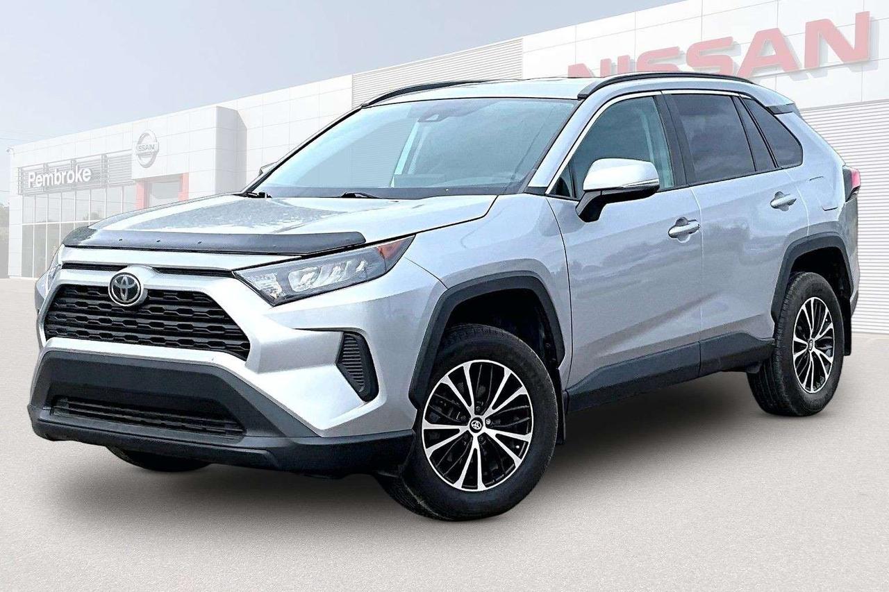 2019 Toyota RAV4 LE Photo5