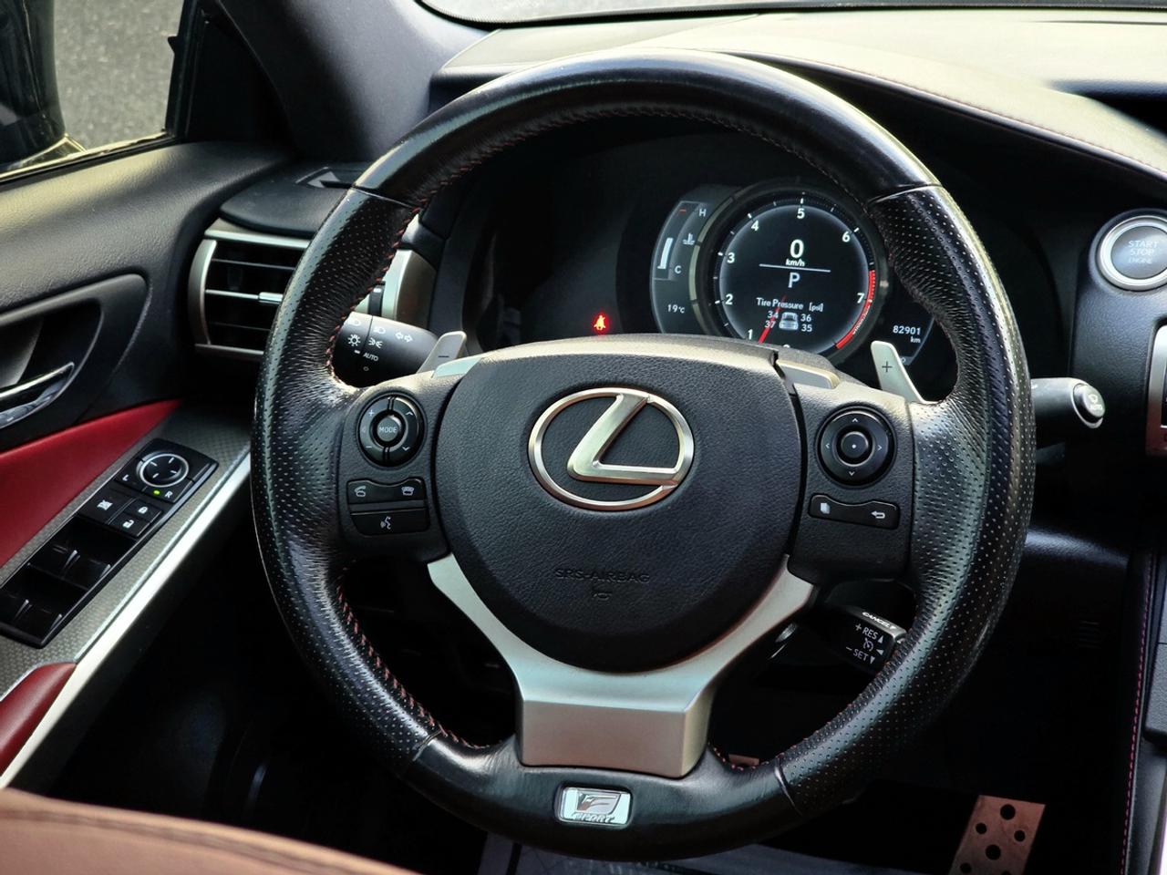 2016 Lexus IS 300 F-Sport AWD | Clean Carfax! Photo