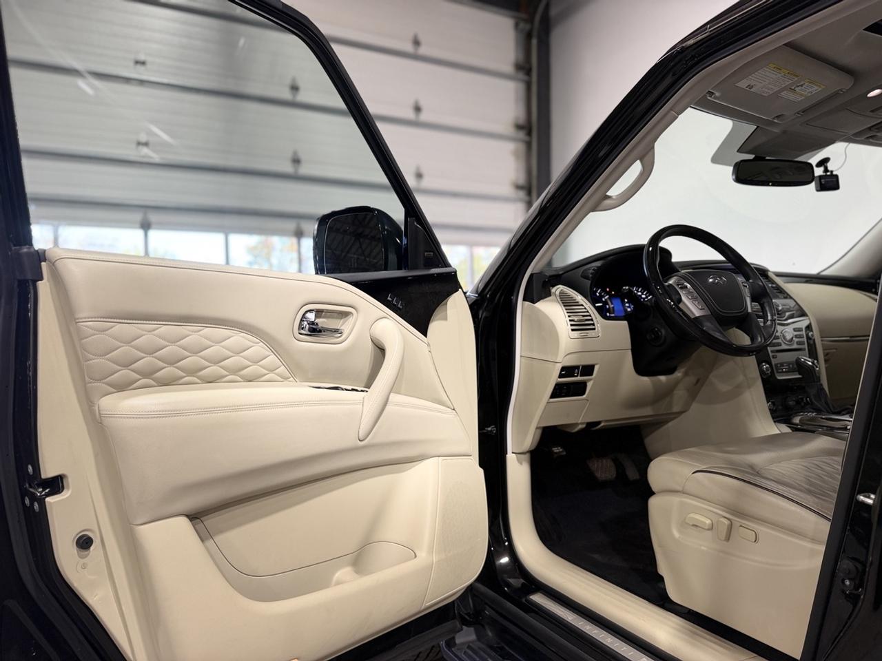 2019 Infiniti QX80 LUXE Photo