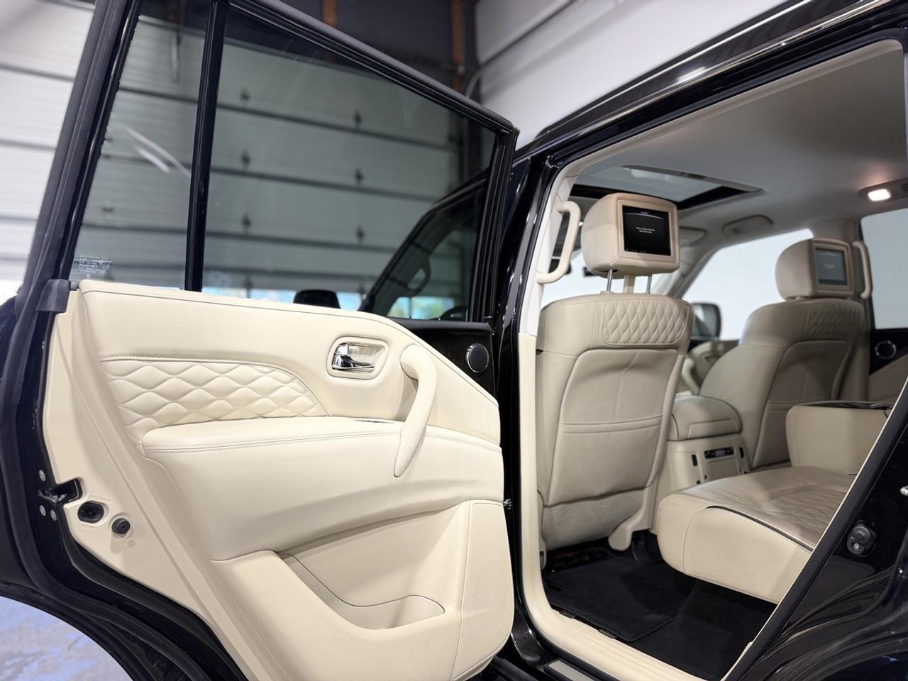 2019 Infiniti QX80 LUXE Photo