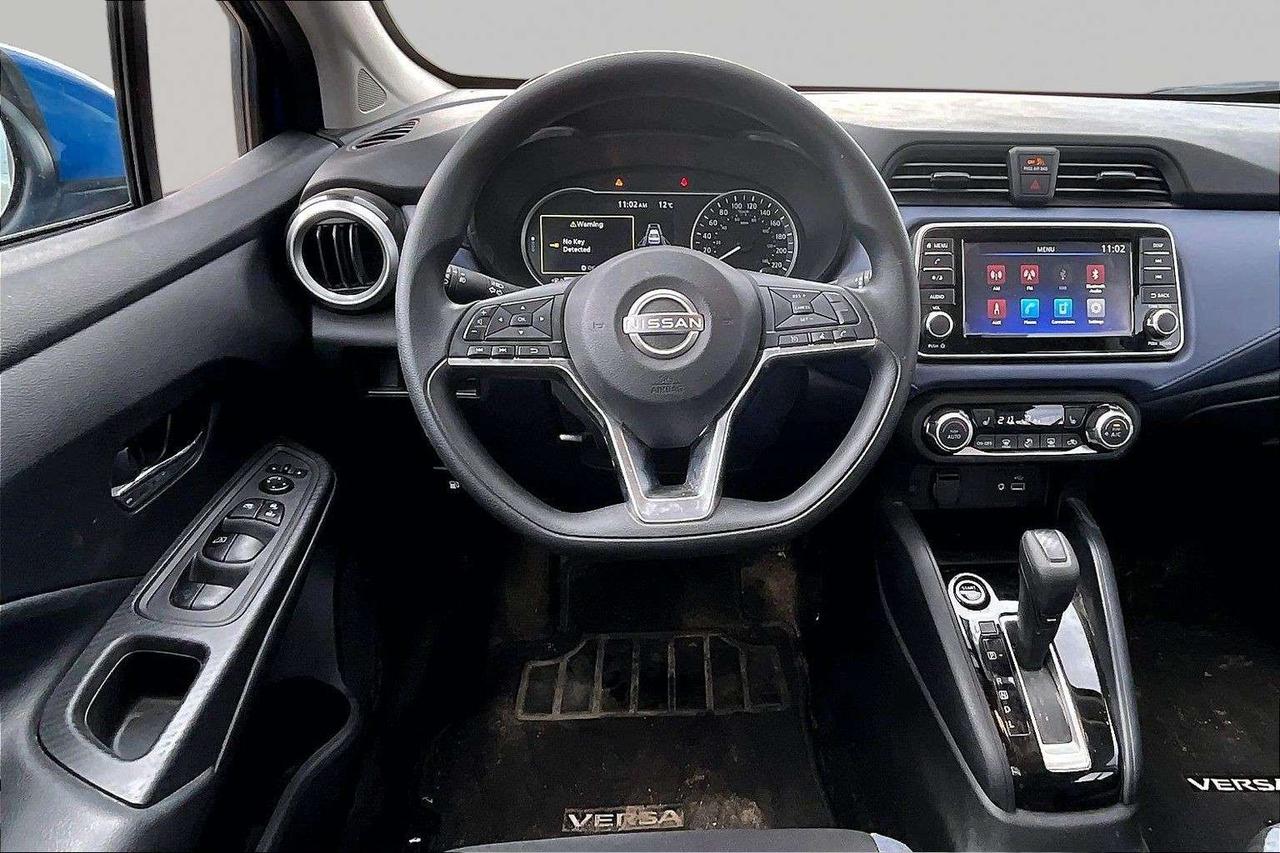 2024 Nissan Versa SC FWD /CARPLAY / BACK UP CAMERA Photo