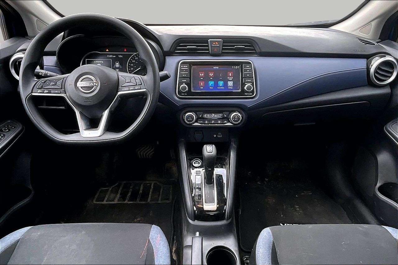 2024 Nissan Versa SC FWD /CARPLAY / BACK UP CAMERA Photo