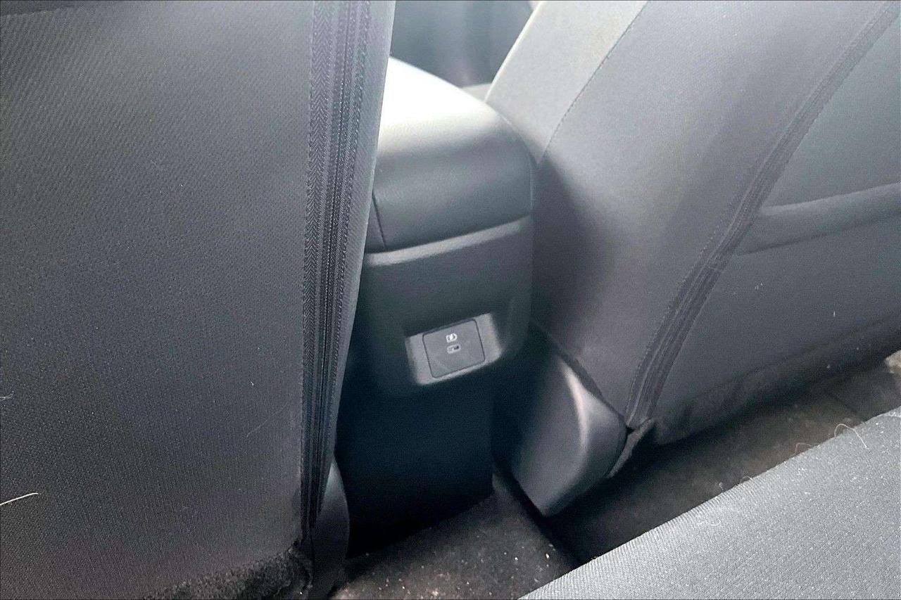 2024 Nissan Versa SC FWD /CARPLAY / BACK UP CAMERA Photo