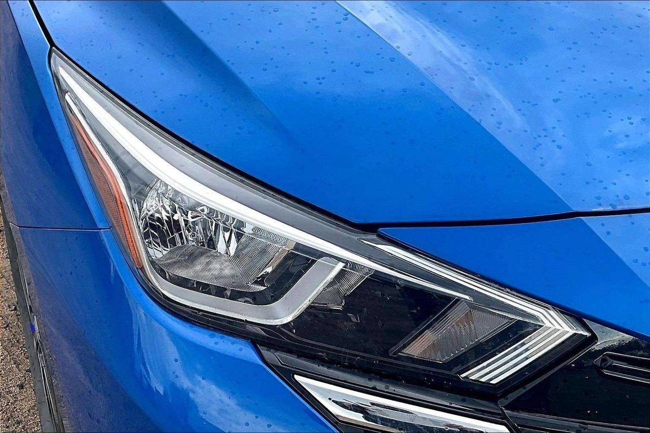 2024 Nissan Versa SC FWD /CARPLAY / BACK UP CAMERA Photo