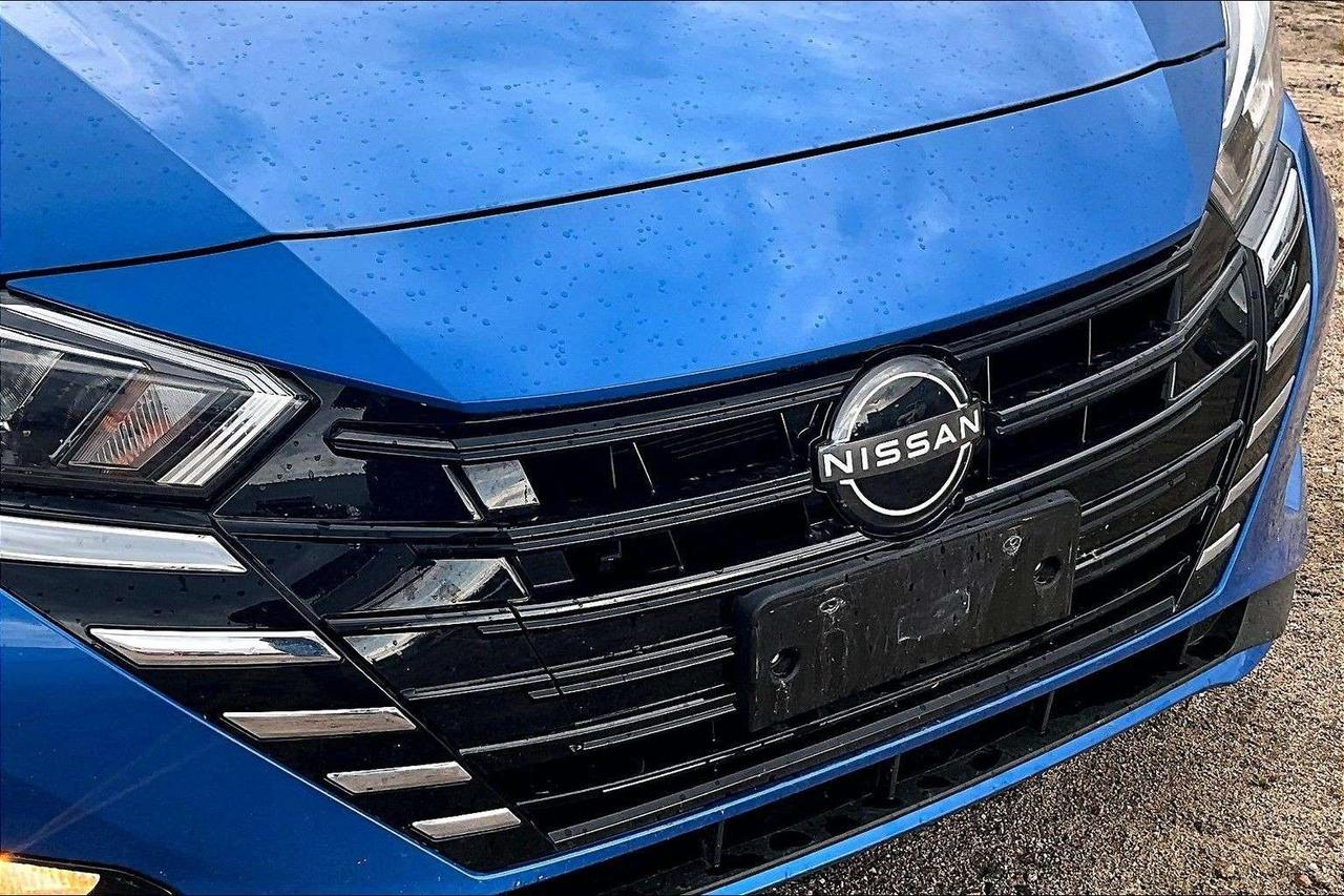 2024 Nissan Versa SC FWD /CARPLAY / BACK UP CAMERA Photo