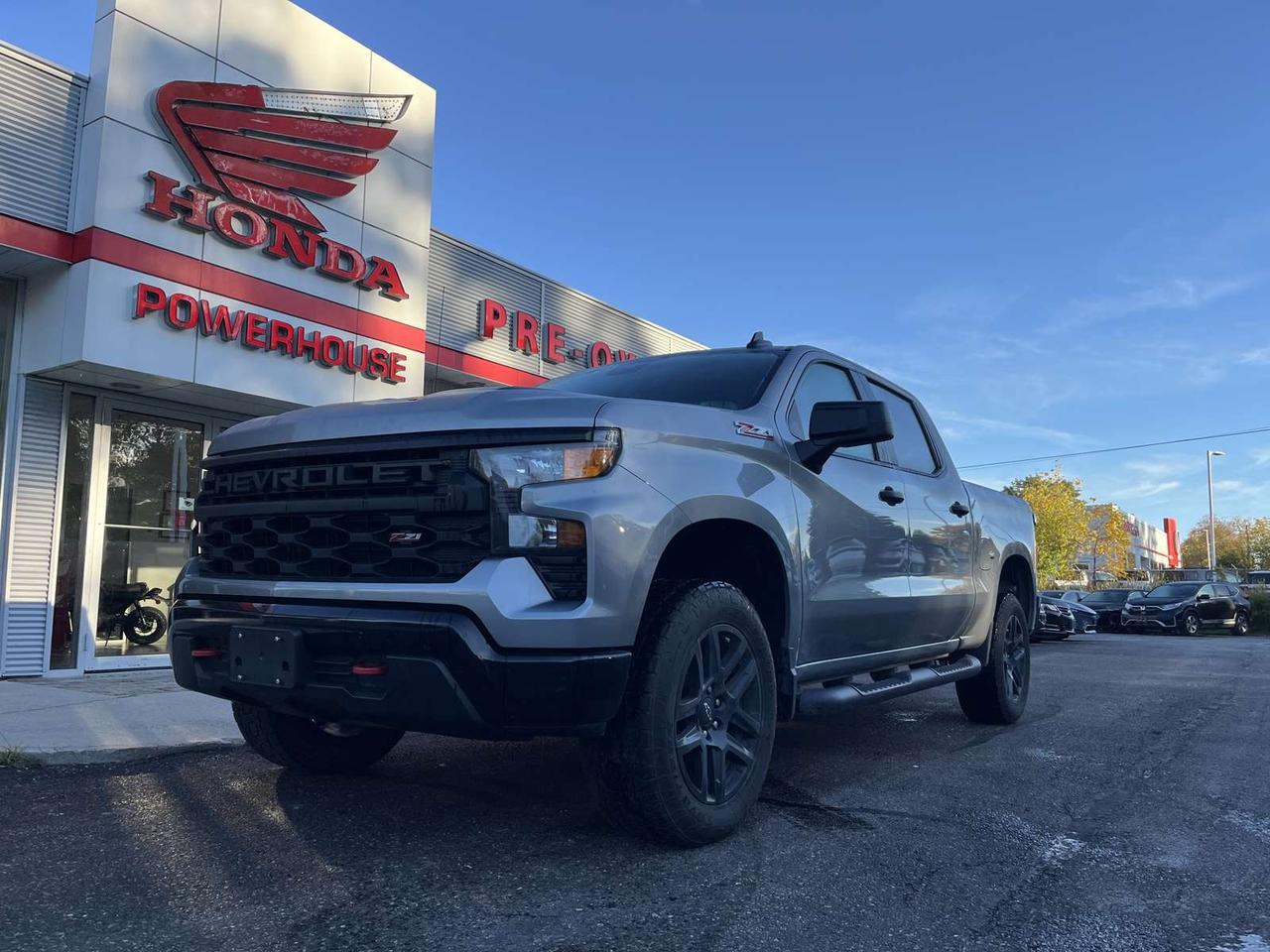 2023 Chevrolet Silverado 1500 Custom Trail Boss Photo1