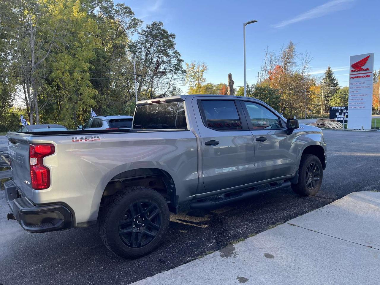 2023 Chevrolet Silverado 1500 Custom Trail Boss Photo