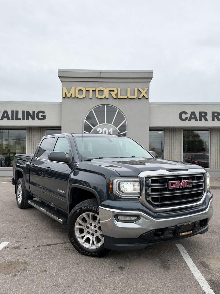 2017 GMC Sierra 1500 4WD Crew Cab SLE Photo5