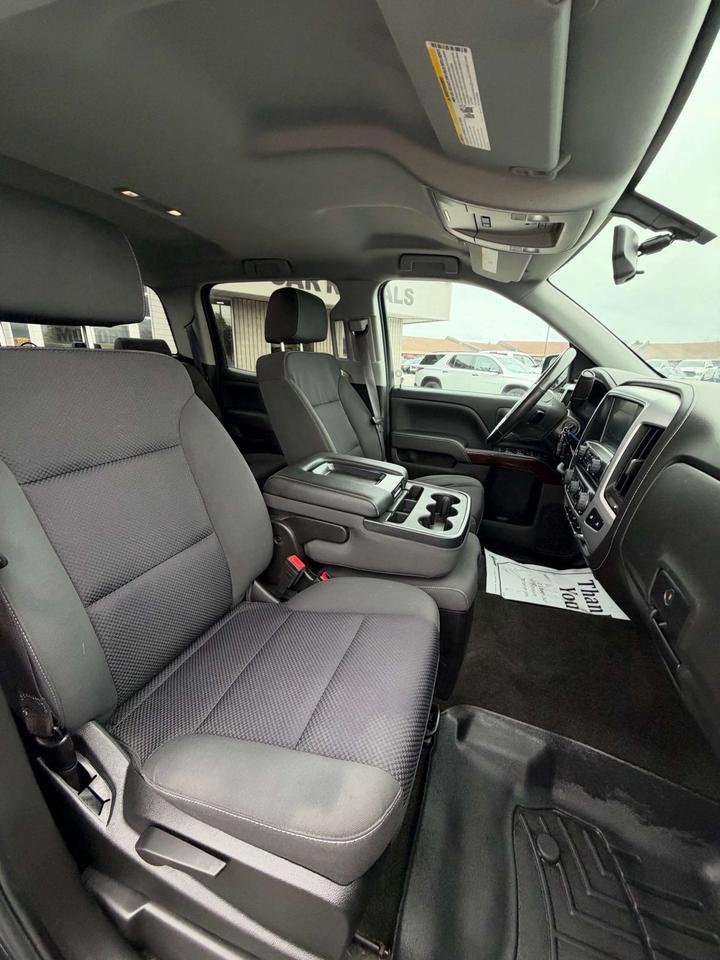 2017 GMC Sierra 1500 4WD Crew Cab SLE Photo