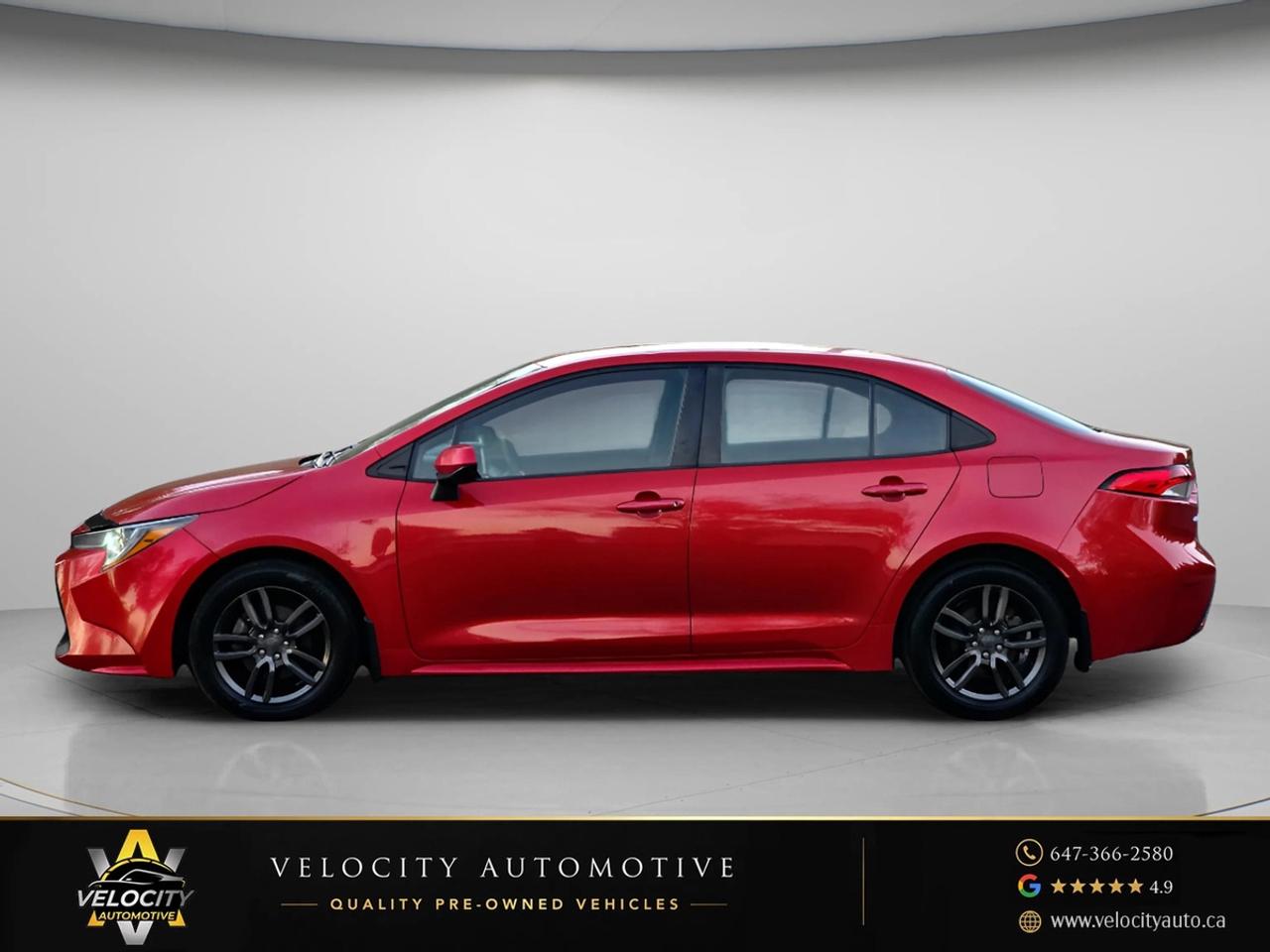 2020 Toyota Corolla LE Photo1