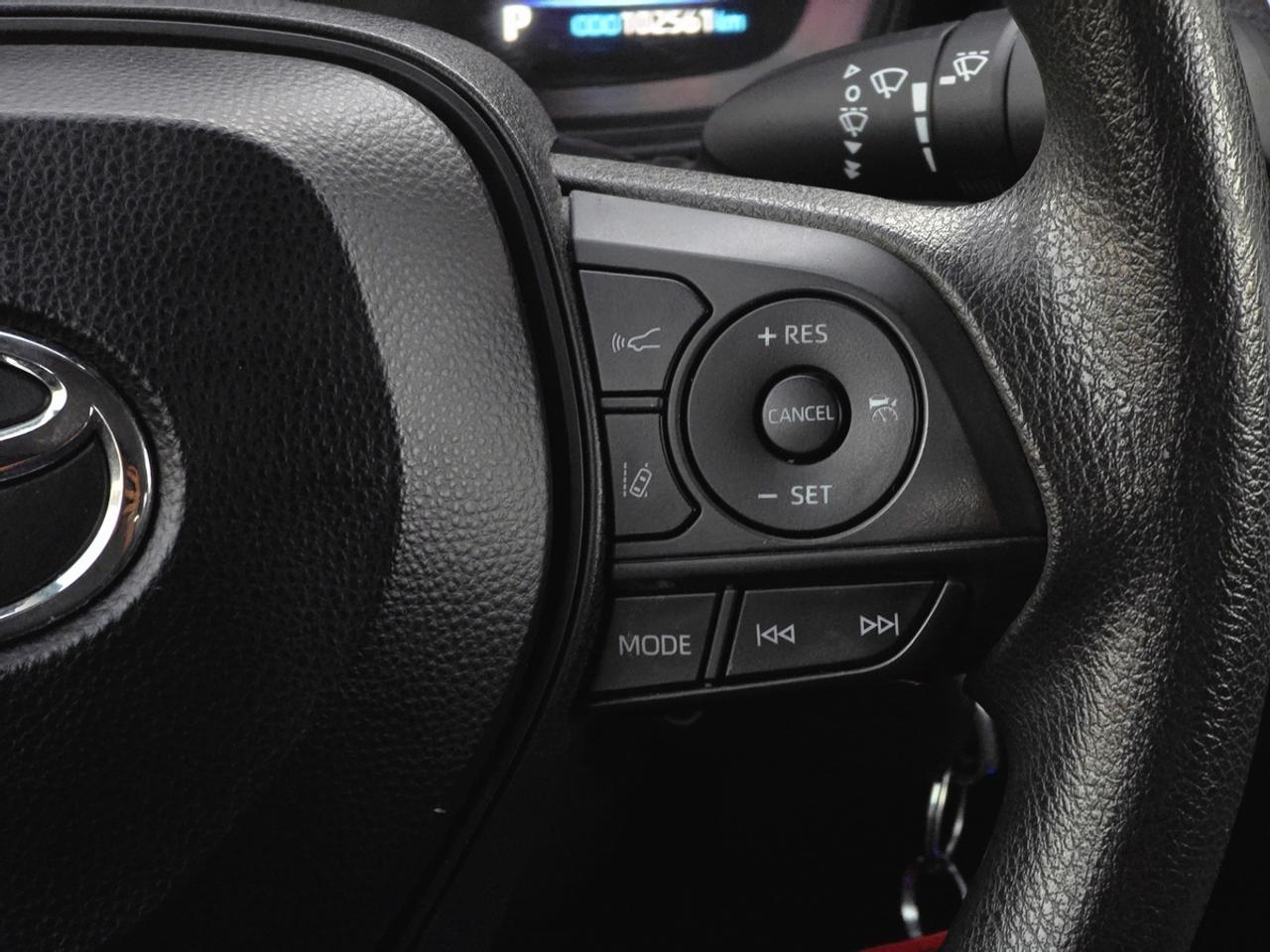2020 Toyota Corolla LE Photo