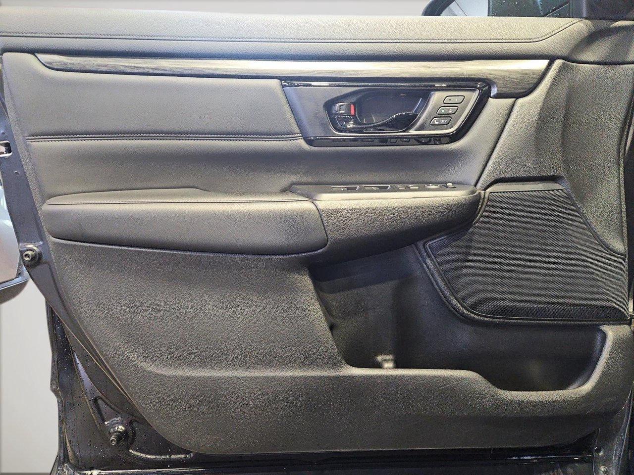 2022 Honda CR-V Black Edition Photo