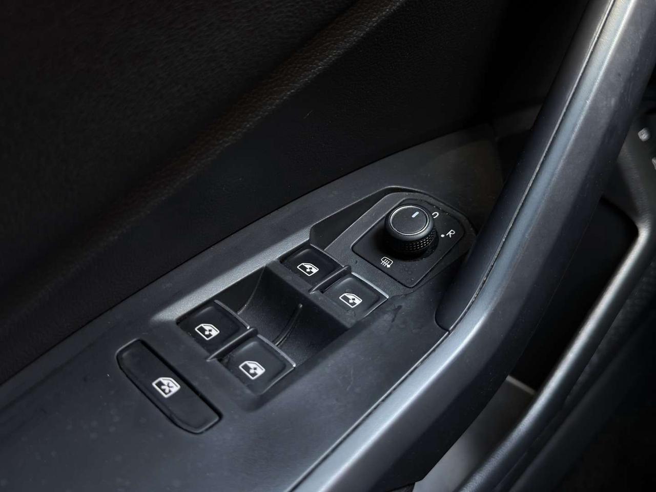 2023 Volkswagen Jetta Comfortline Sport   Leather   Sunroof   Ambient Lighting Photo