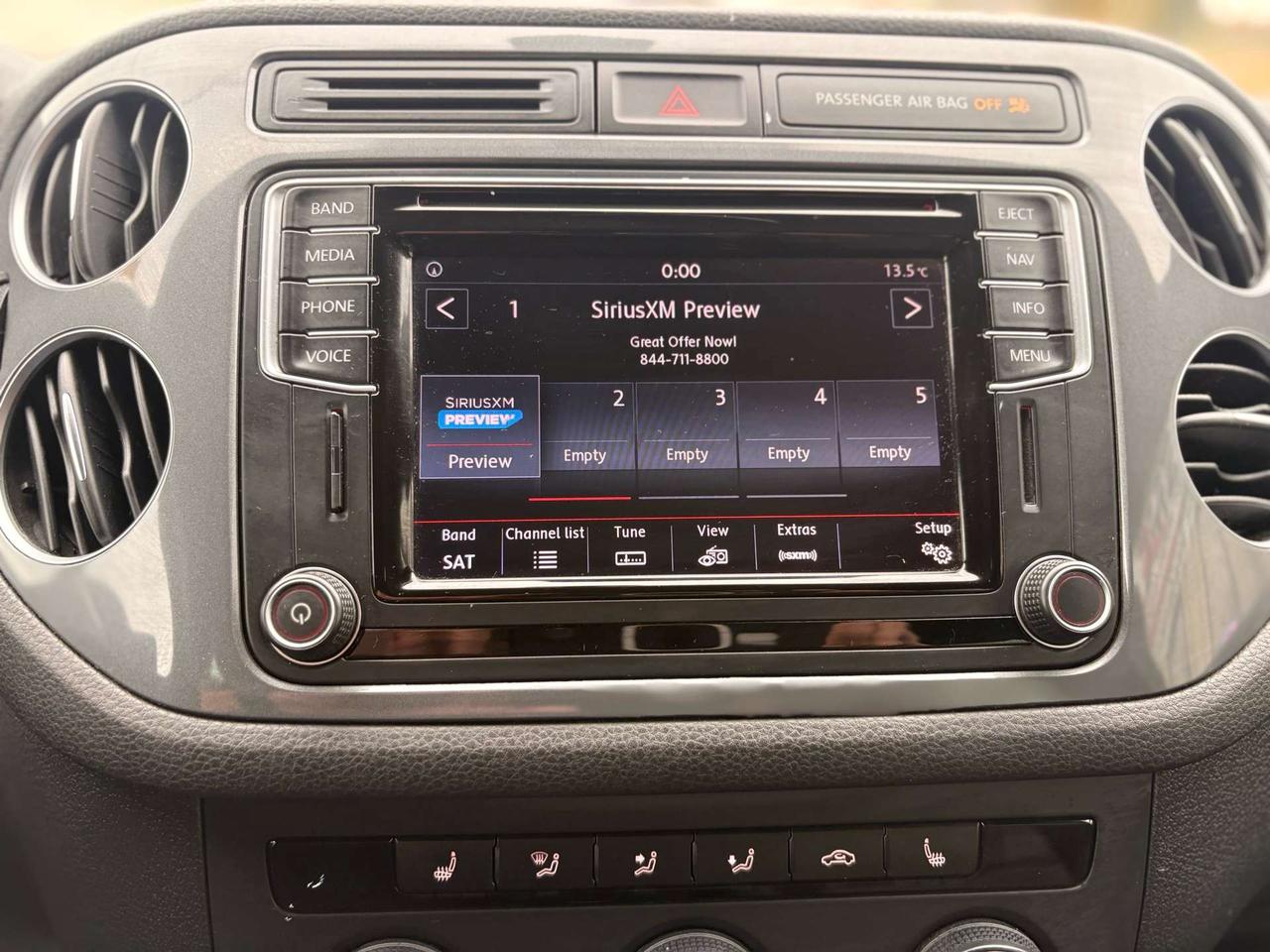 2016 Volkswagen Tiguan 4MOTION 4dr Auto Comfortline Photo