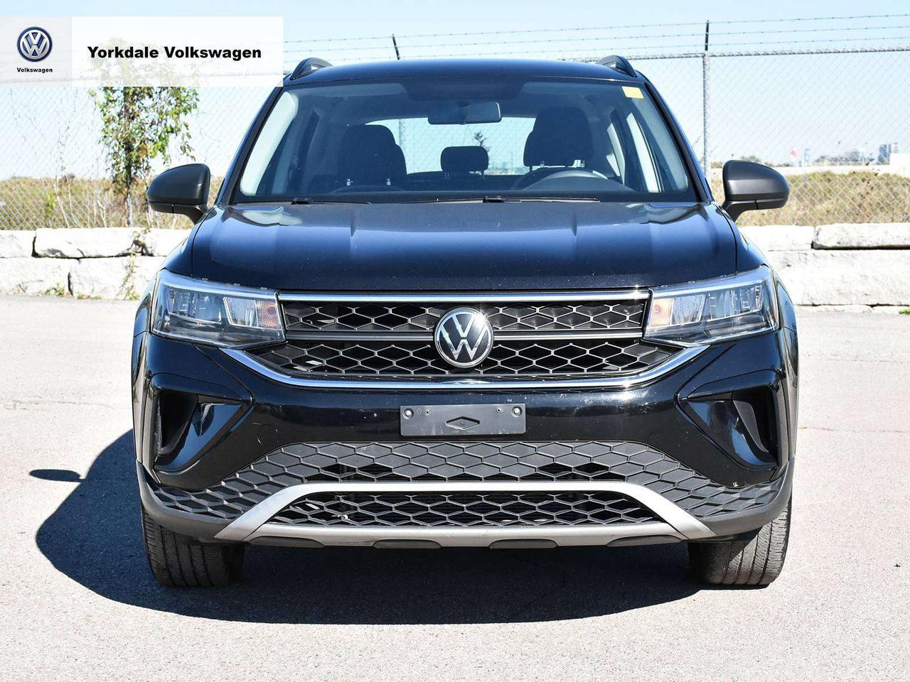 2022 Volkswagen Taos Trendline Photo2