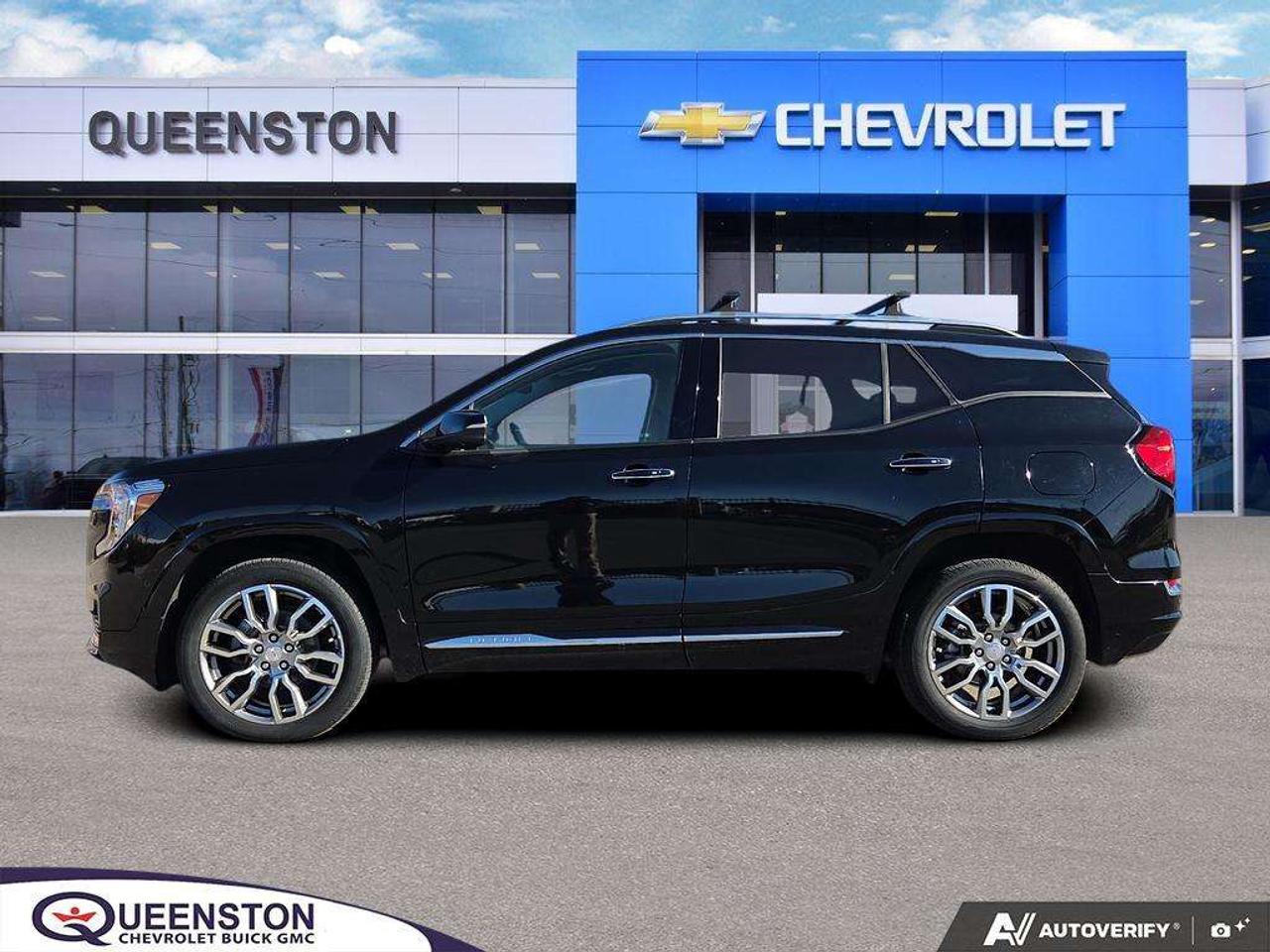 2023 GMC Terrain Denali   NO CLAIMS   ONE OWNER   LTHER Photo2