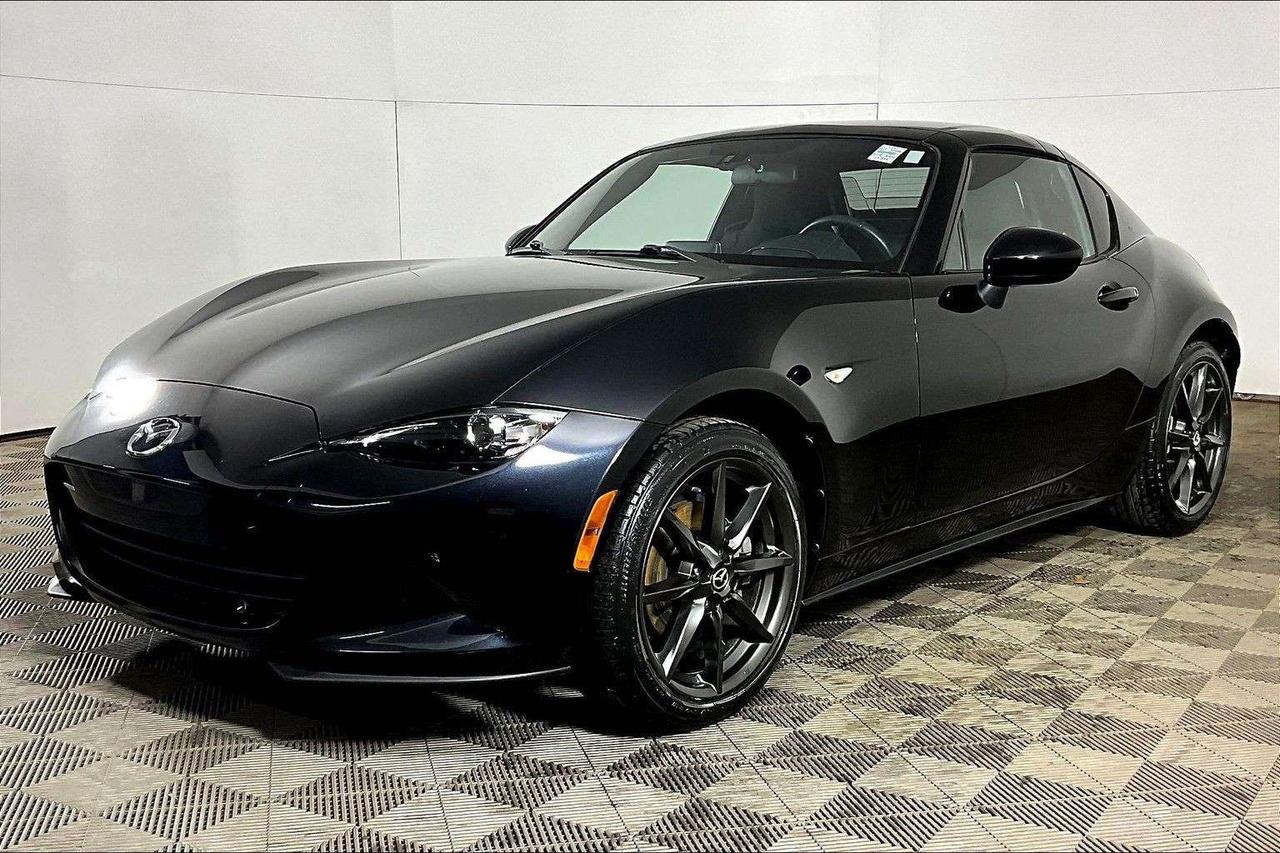 2017 Mazda Others 2DR RETRACTABLE FASTBACK AUTO GS Photo