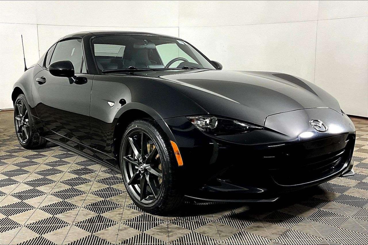 2017 Mazda Others 2DR RETRACTABLE FASTBACK AUTO GS Photo