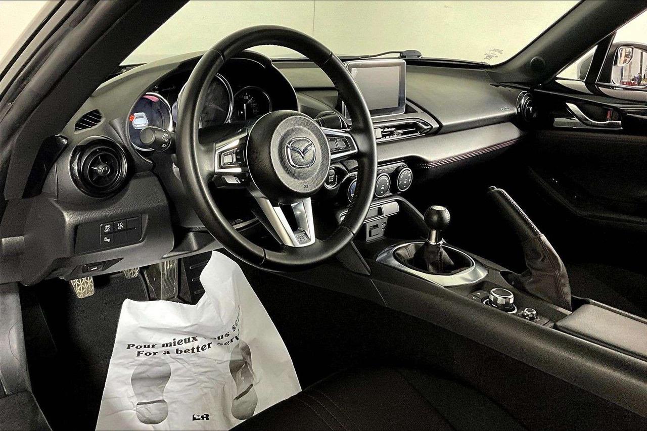 2017 Mazda Others 2DR RETRACTABLE FASTBACK AUTO GS Photo