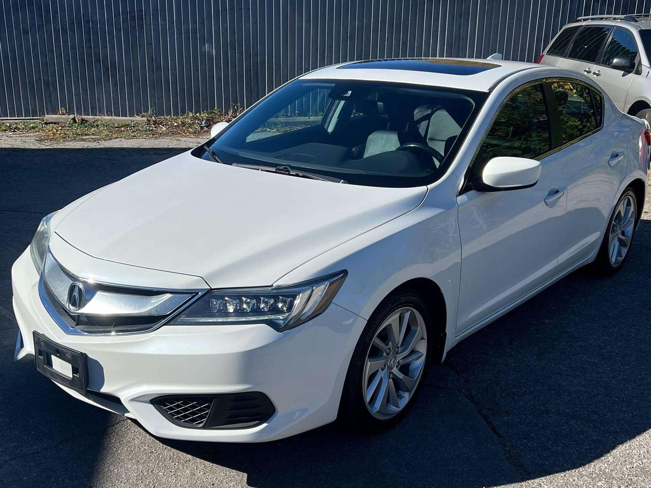 2017 Acura ILX Premium Leather Sunroof Backup Camera Photo2
