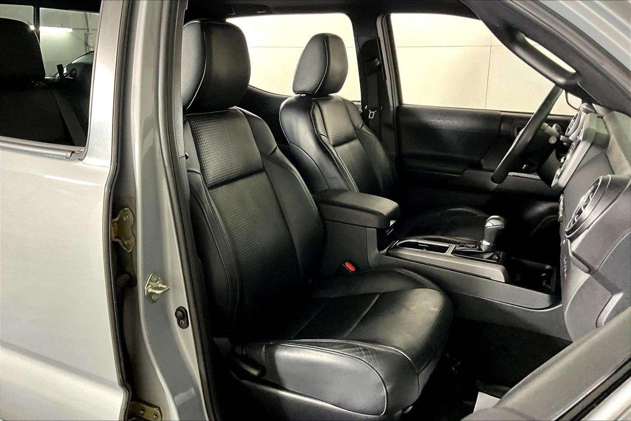2020 Toyota Tacoma 4x4 Double Cab Auto Photo