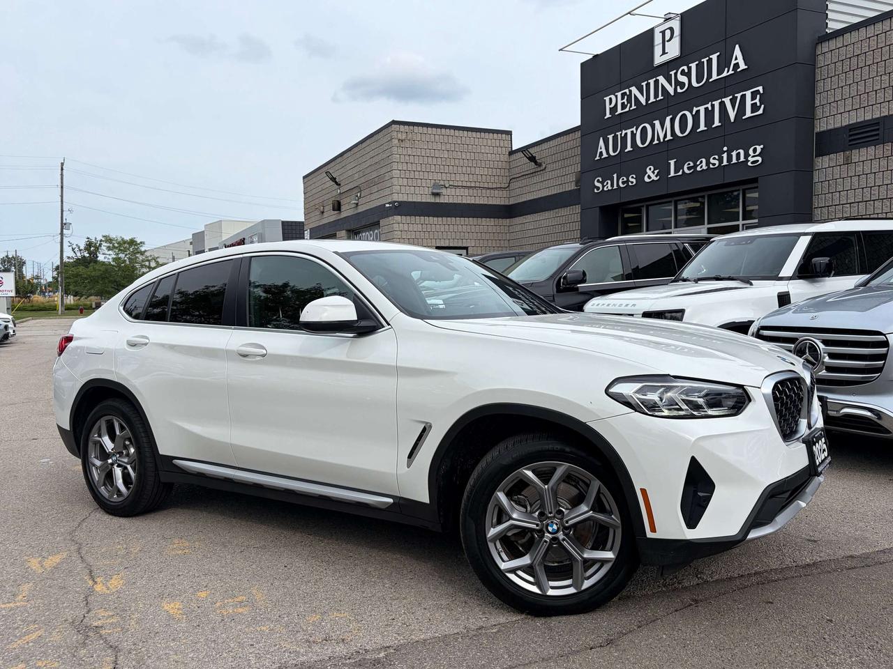 2025 BMW X4 PREMIUM ESSENTIAL,CARPLAY, HEADS UP DISPLAY, NAVI Photo0