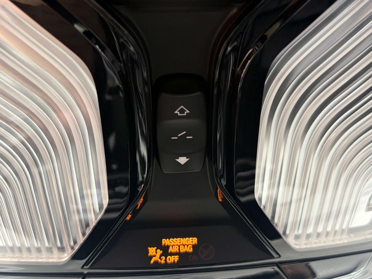 2025 BMW X4 PREMIUM ESSENTIAL,CARPLAY, HEADS UP DISPLAY, NAVI Photo